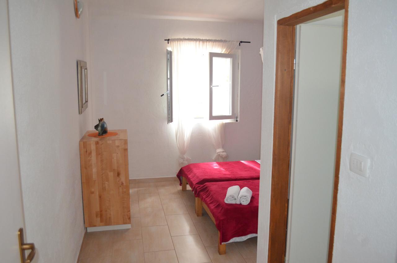 Poseidon Holiday Guesthouse Zirje Exterior photo